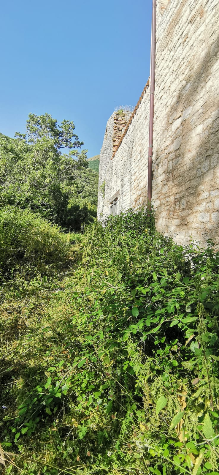 L’Associazione Culturale Cristiana Dignità e Lavoro rinnova la richiesta di recupero dell’Abbazia di Campodonico e dell’accesso all’eremo di Valleremita di Fabriano al Sindaco