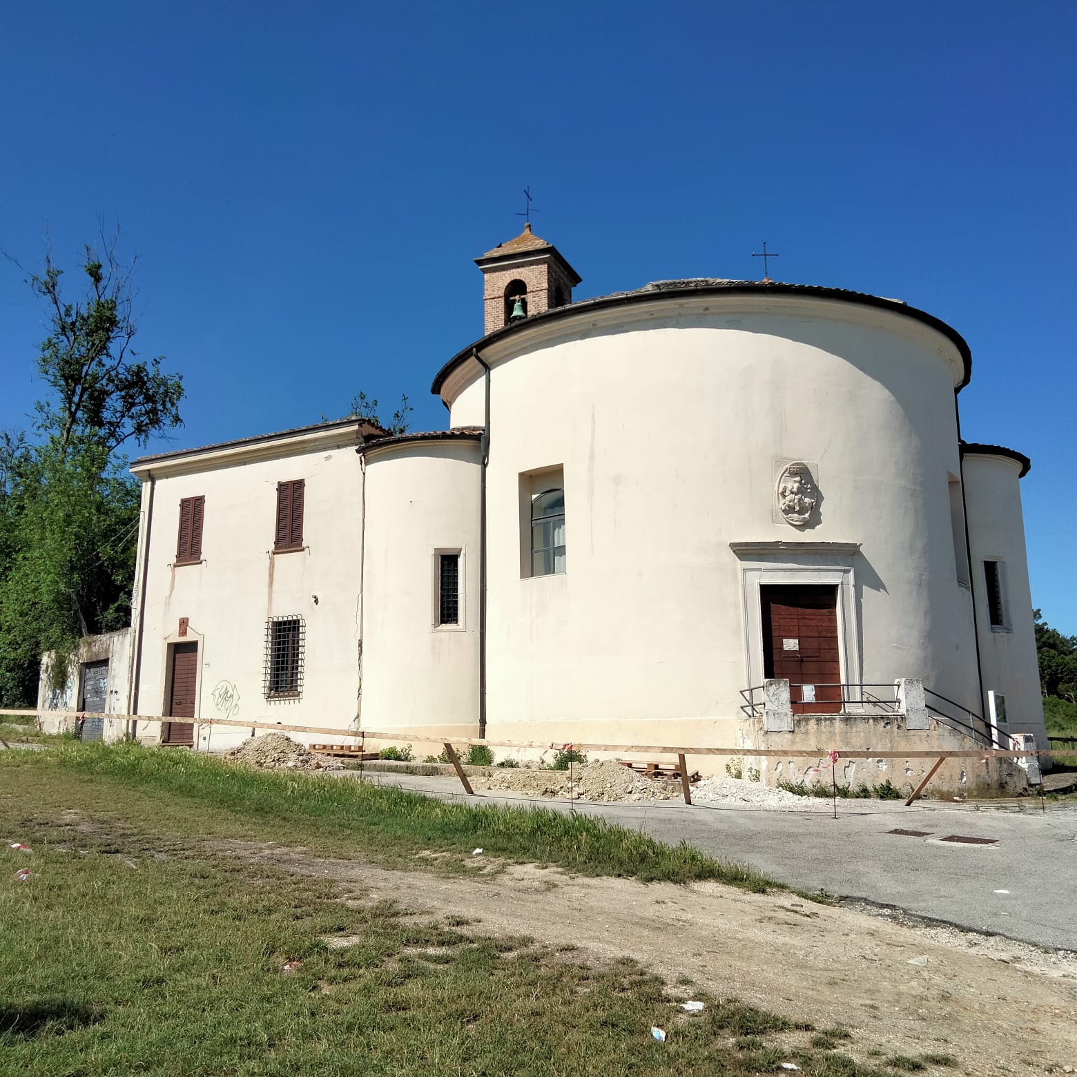 L’ASSOCIAZIONE CRISTIANA MANDA UN SOS PER LE CHIESE ABBANDONATE E I LUOGHI PAESAGGISTICI